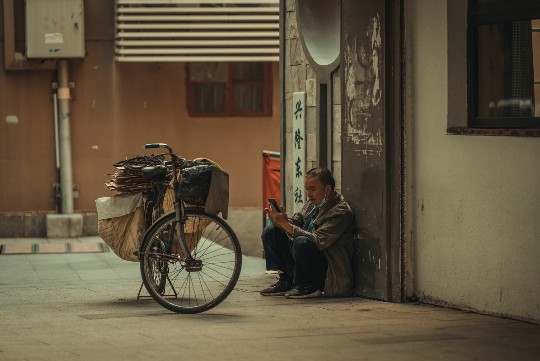 未满14周岁啪啪网站——网络时代的警示与反思